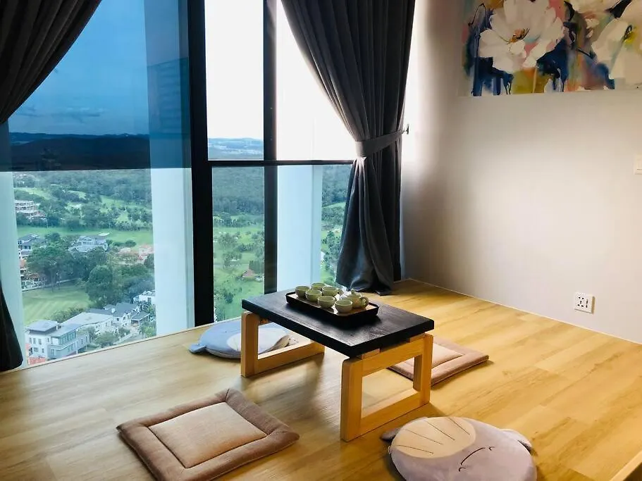 Lumi Tropicana, Petaling Jaya 01 Golf View Apartment