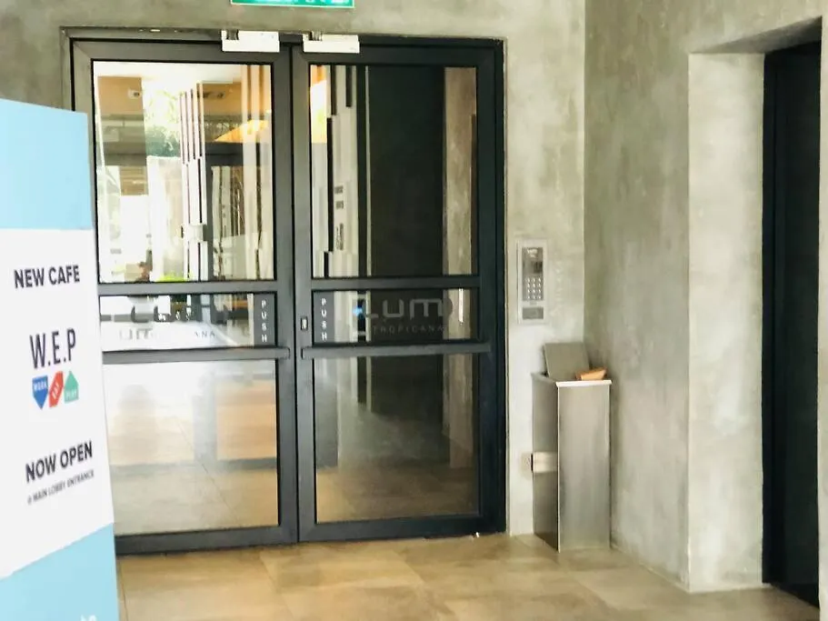 Apartment Lumi Tropicana, Petaling Jaya 01 Golf View
